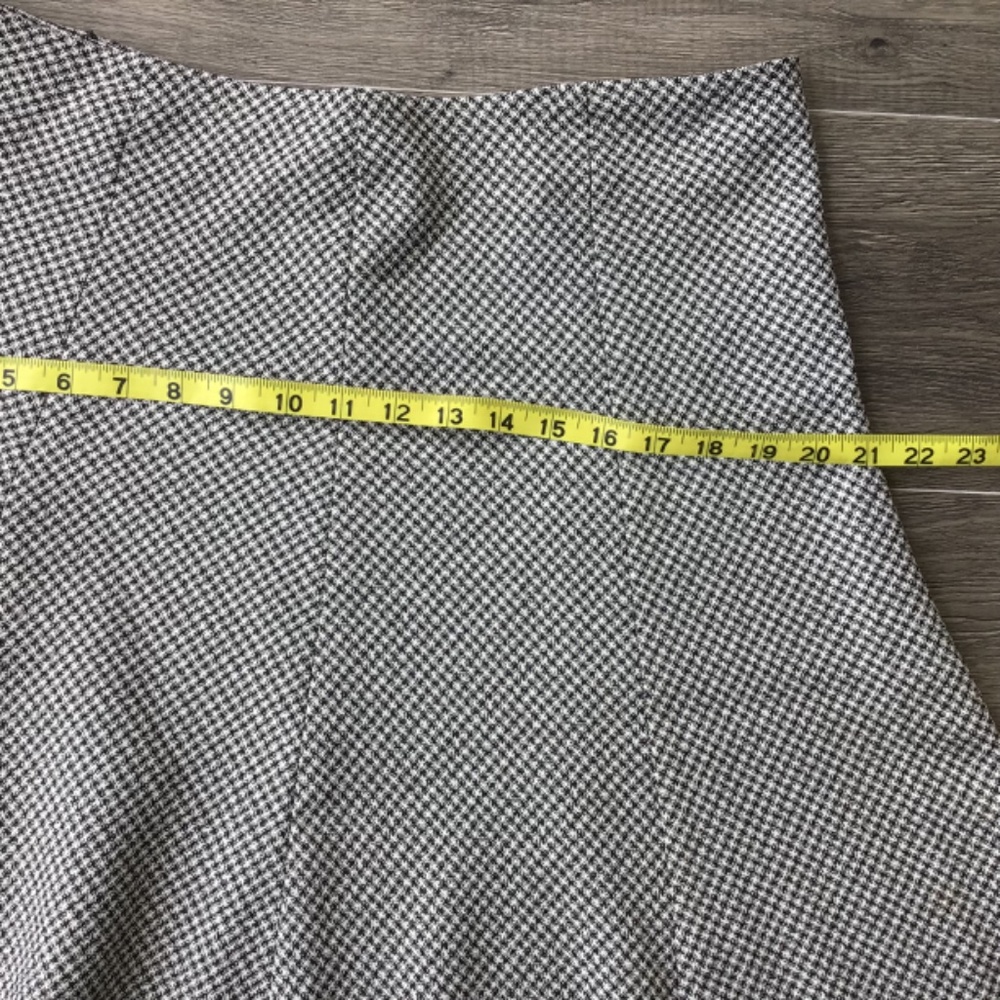 Women’s Black and White Plaid A-Line Skirt Size 12 - Picture 5 of 6